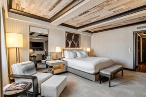 1 bedroom, desk, travel cot, free WiFi