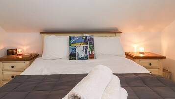 2 bedrooms, individually decorated, individually furnished, free WiFi