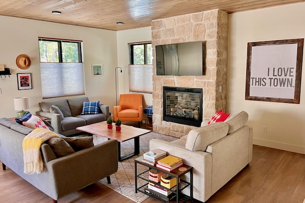 Smart TV, fireplace, video games