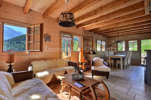 Very comfortable chalet on 2 levels for 6 people, living room with wood-burner, kitchen area with di