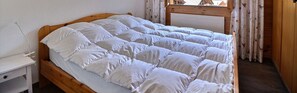 3 bedrooms, iron/ironing board, Internet - Comfortable flat for 6 people, living room, kitchen area with dishwasher, 1 double bedroom, 2 2-bedr (Grimentz)