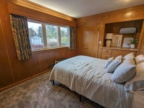 8 Schlafzimmer, Bügeleisen/Bügelbrett, Reisekinderbett, kostenloses WLAN