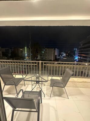 Terrace/patio - JRE Cozy Home Near All Services 21 (Amman)