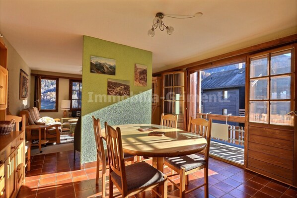 تناول الطعام