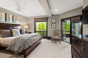 Deluxe Condo, 3 Bedrooms, Balcony, Mountain View (Chamonix 26) | Iron/ironing board, free WiFi, bed sheets