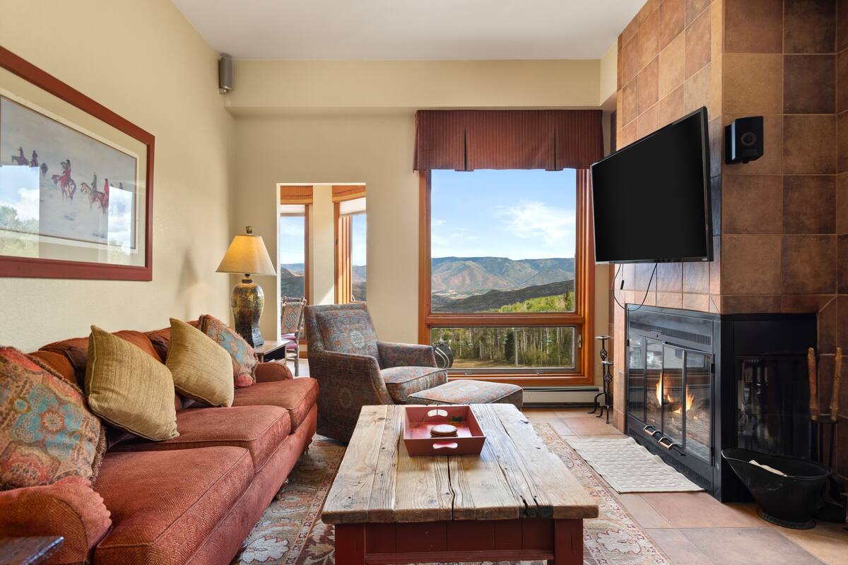 Standard Condo, 3 Bedrooms, Balcony, Mountain View (Chamonix 54B) | Living area | Flat-screen TV