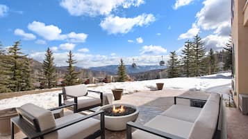 Deluxe Condo, 2 Bedrooms, Patio, Mountain View (Chamonix 17) | Terrace/patio