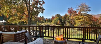 Winding Way Chalet: Large Family Ski Home with Amazing Amenities! Hot Tub.