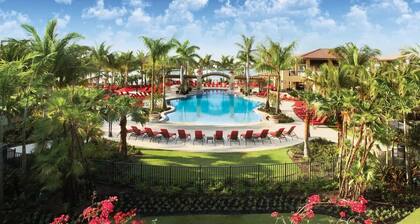 Relax at Serenity • Heated Pool • Spa • BBQ • Near Beach