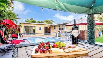 Piscine extérieure, piscine chauffée