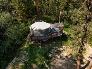 Bain à remous extérieur