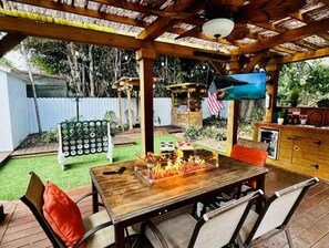 Outdoor dining - Gated Home near Brickell - Sleeps 10! (Miami)