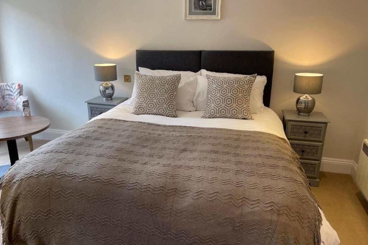 Chambre Deluxe double | Accès au Wi-Fi (inclus), literie fournie