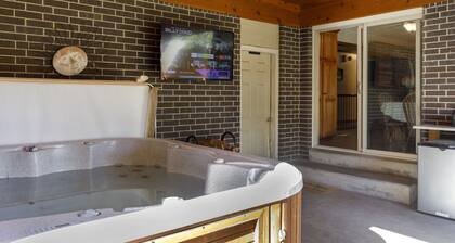 Your Home Away from Home: Retreat Perfect for Large Families and Groups