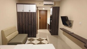 Ảnh chưa phân loại, 2 trong số 14 ảnh, nút