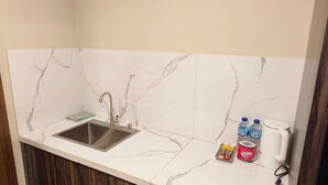 Ảnh chưa phân loại, 5 trong số 14 ảnh, nút