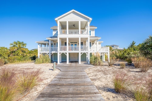 Stunning S Beach Retreat Shoals & BHI Club available 4 night min in July