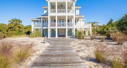 Stunning S Beach Retreat Shoals & BHI Club available 4 night min in July