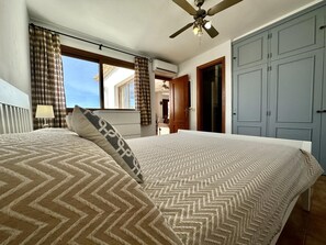 2 habitaciones, tabla de planchar con plancha y wifi gratis 