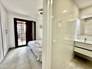 3 bedrooms, iron/ironing board, free WiFi, bed sheets - Villa Primero, Golf del Sur (San Miguel de Abona)