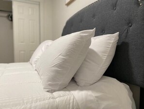 3 bedrooms - Urban Minimalist Home
(Portland)