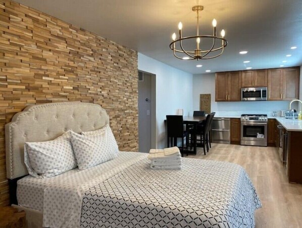 3 bedrooms - Prime Location Lodge
(Portland)