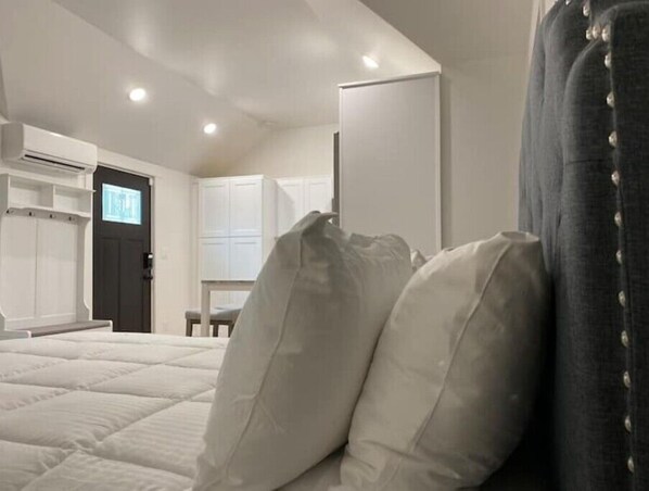 1 bedroom - Urban Guest House
(Portland)