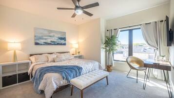 3 bedrooms, desk, iron/ironing board, travel crib