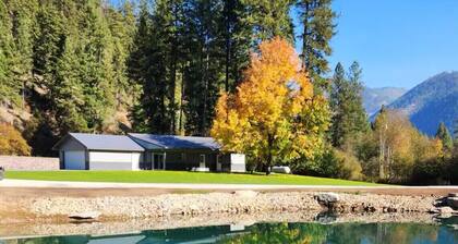 Streamside Reflections-Quiet Home-Private Pond- Superior, MT