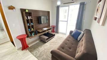 Una televisión, una videoteca