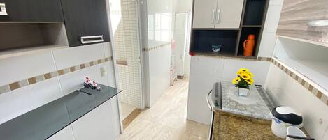 Fridge, microwave, oven, coffee/tea maker