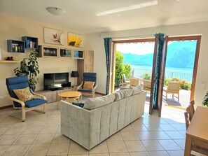 Smart-TV, DVD-Player