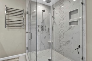Shower, towels - Forget Me Knot - Oceanfront with Private Pool (North Topsail Beach)