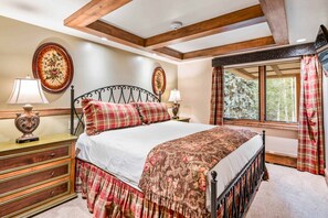 2 habitaciones, tabla de planchar con plancha, cuna de viaje y wifi 