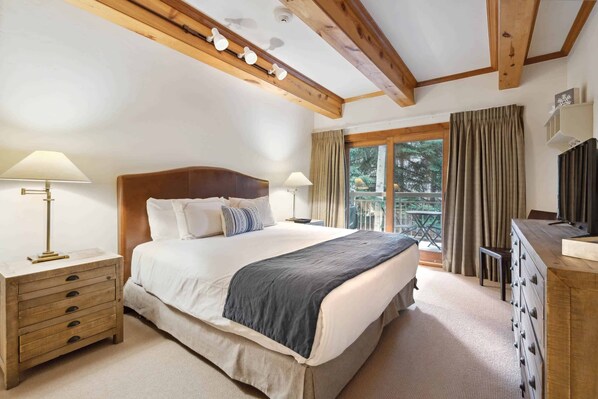1 bedroom, iron/ironing board, travel crib, WiFi - Lodge at Lionshead 120A (Vail)