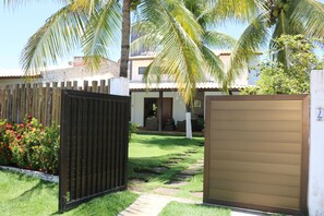 Property grounds - Casa Aconchegante em Praia Paradisíaca! (MONTE GORDO)