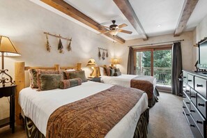 2 bedrooms, iron/ironing board, travel cot, WiFi - Lodge at Lionshead 230 (Vail)