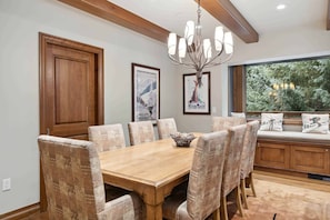 Dining - Lodge at Lionshead 360 (Vail)