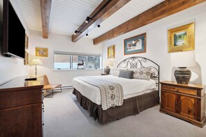 2 bedrooms, iron/ironing board, travel crib, WiFi - Lodge at Lionshead 380 (Vail)
