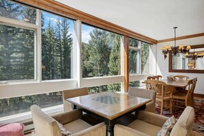 Dining - Lodge at Lionshead 08 (Vail)