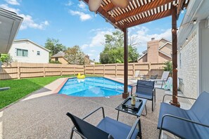 Outdoor pool - Taste of Nature/ 4BD,2.5BTH/ Houston/Amazing Pool (Houston)