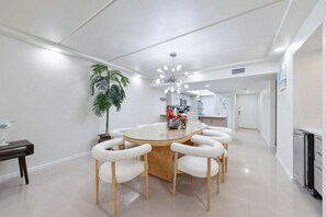 Dining - Ground Floor Beach Side 2 Min Walk To The Beach (South Padre Island)