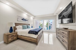 4 bedrooms, desk, iron/ironing board, free WiFi