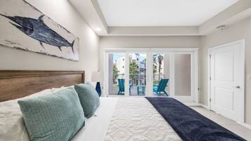 4 bedrooms, desk, iron/ironing board, free WiFi