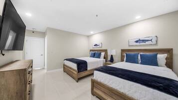 4 Schlafzimmer, Schreibtisch, Bügeleisen/Bügelbrett, kostenloses WLAN