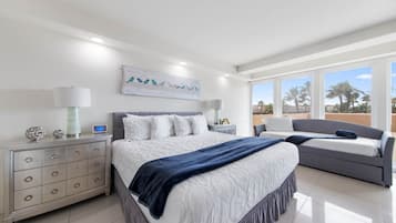 2 bedrooms, desk, free WiFi, bed sheets