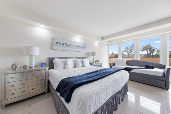 2 bedrooms, desk, free WiFi, bed sheets