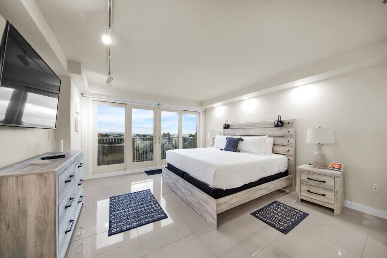 3 dormitorios, escritorio, wifi gratis y ropa de cama