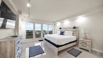 3 bedrooms, desk, free WiFi, bed sheets