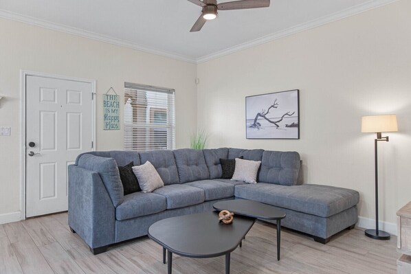 TV - Ground Floor Beach Side 2Min Walk To The Beach SF (South Padre Island)